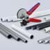 Bild von KNIPEX 90 25 25 Rohrschneider für Verbund- und Kunststoffrohre mit Mehrkomponenten-Hüllen 210 mm